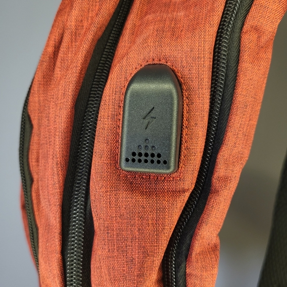 NWT Monsdle Travel Laptop Backpack With USB Charging Port in Red & Black - Picture 7 of 13